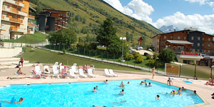 à 50 m de la piscine des deux alpes